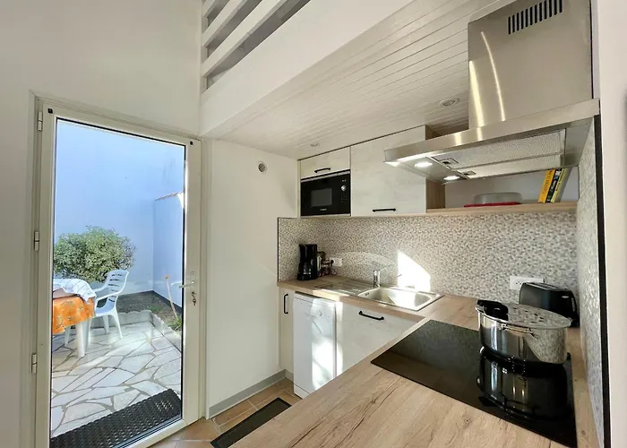 Maisonnette Renovee 1 Chambre, 4 Personnes - Piscine Chauffee, Tennis, Animaux Admis - Fr-1-231-343 Дом отдыха